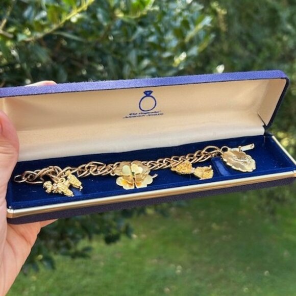 HOBCO House of Borvani 24K Gold Plated Charm BRACELET - Picture 1 of 9